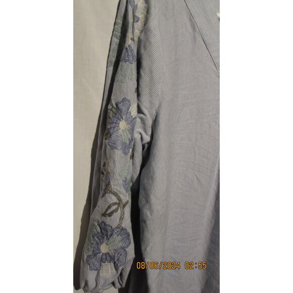 J.JILL BLOUSE TOP COTTON EMBROIDED FLOWERS SIZE M BLUE PIN STRIPS LONG SLEEVES - Picture 3 of 9